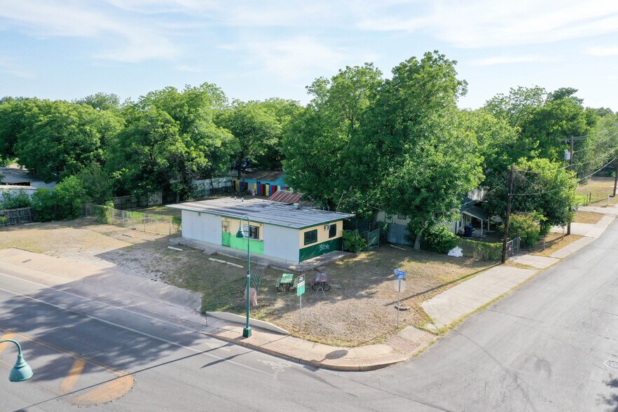 More Photos Of 1807 Mission Rd, San Antonio Freestanding For Sale