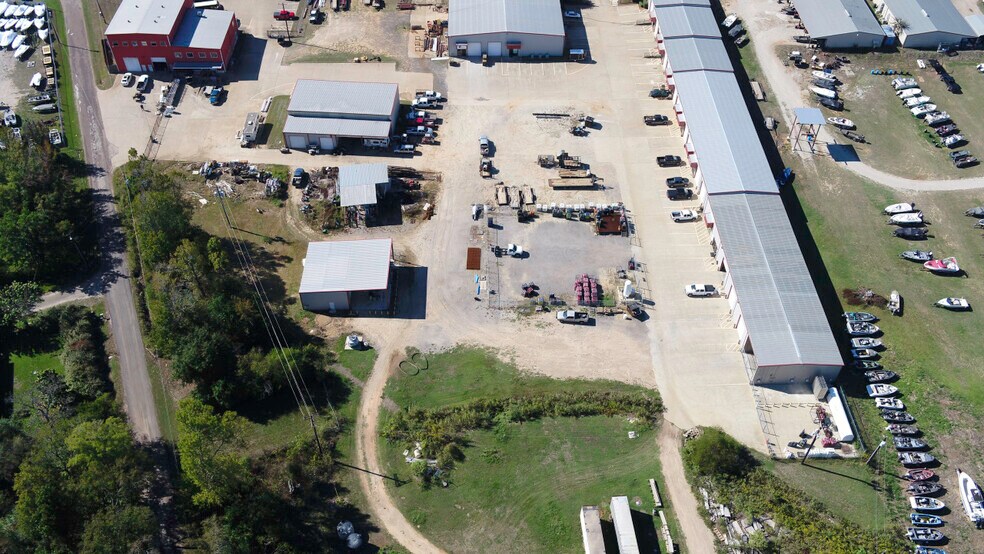 More Photos Of 17521 Tx-155, Flint Unknown For Lease