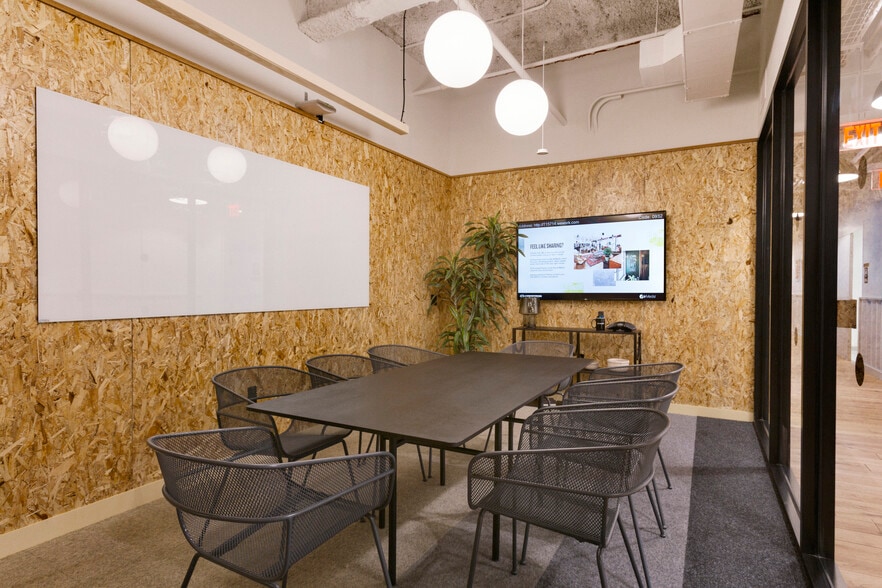 More Photos Of 1 Beacon St, Boston Coworking Space