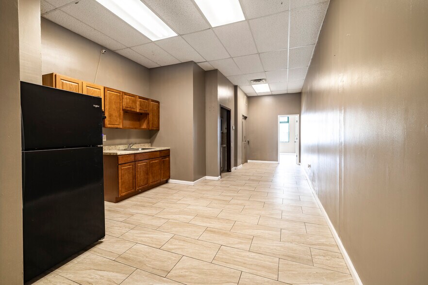 More Photos Of 148-11 175th St, Jamaica Storefront Retail Office For Sale