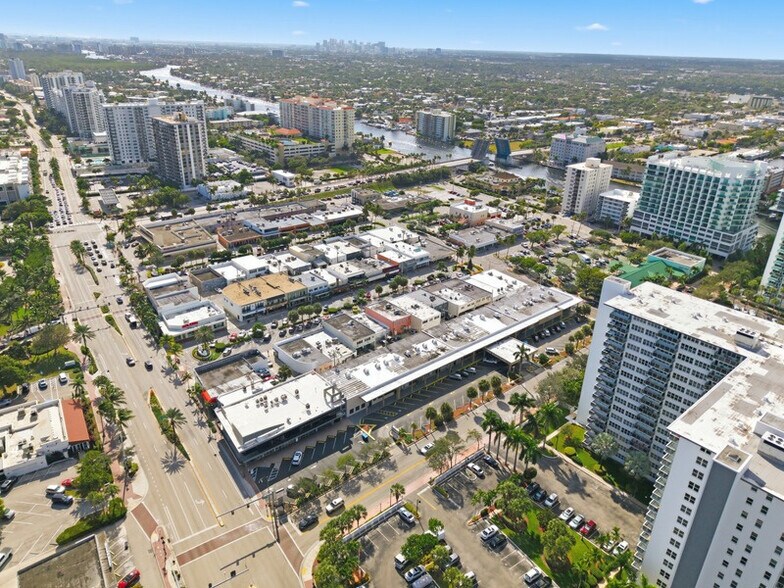 More Photos Of 3300-3370 NE 34th St, Fort Lauderdale Storefront Retail Office For Lease