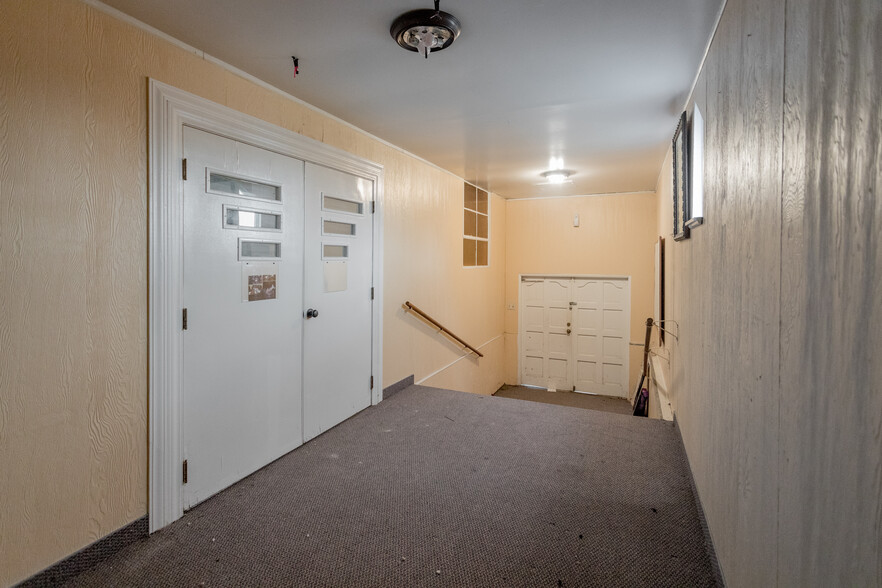 More Photos Of 14873 Collinson St, Eastpointe Religious Facility For Sale