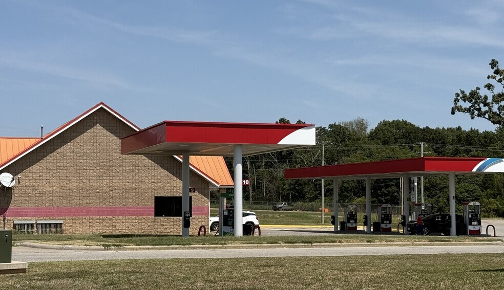 More Photos Of 103 Pin Oak Dr, Aurora General Retail For Sale