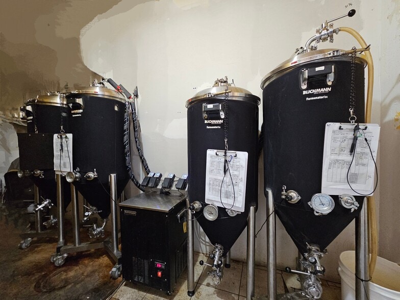 More Photos Of 97 Center Ave, Bisbee Restaurant For Sale