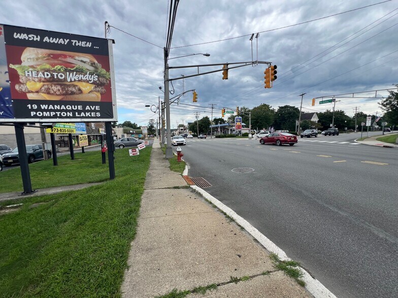 More Photos Of 90-96 Hamburg Tpke, Riverdale Freestanding For Sale