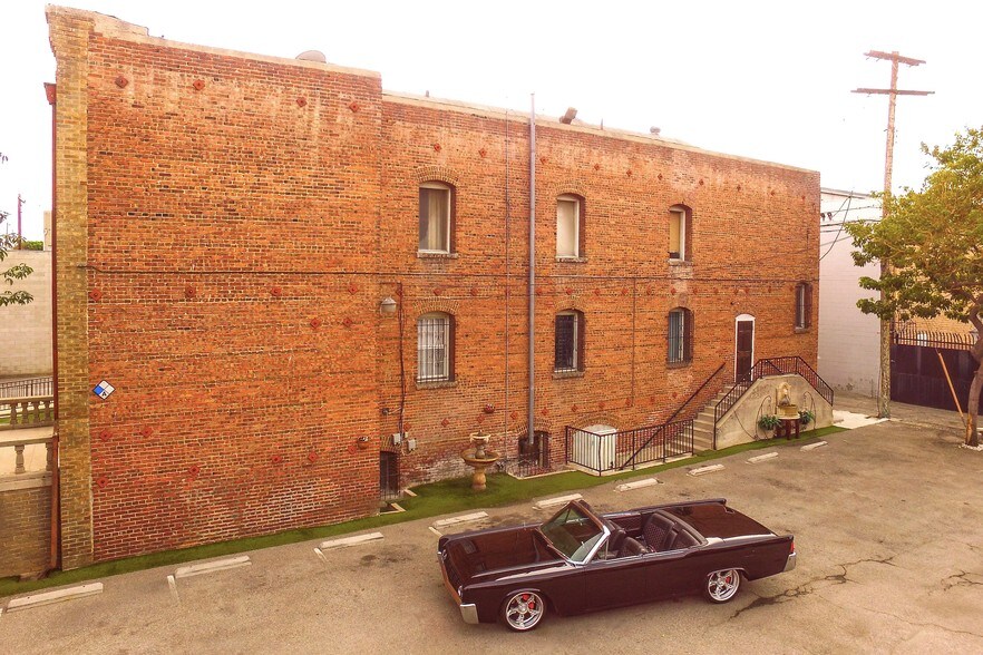 More Photos Of 606 E 6th St, Los Angeles Loft Creative Space For Lease