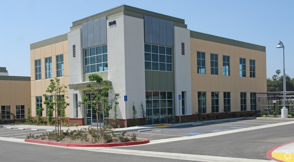 Primary Photo Of 3018 E Colorado Blvd, Pasadena Medical For Lease