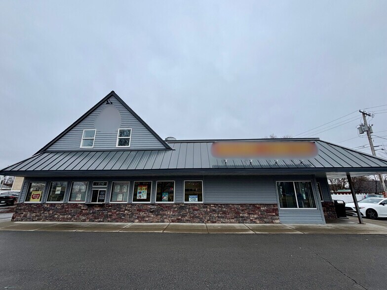 Primary Photo Of 180 Sacandaga Rd, Schenectady General Retail For Sale