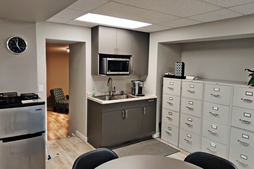More Photos Of 8045 Birch Bay Dr, Blaine Office Residential For Sale
