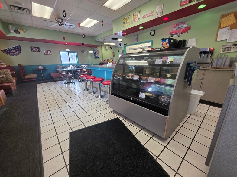 More Photos Of 51 W Water St, Markesan Restaurant For Sale