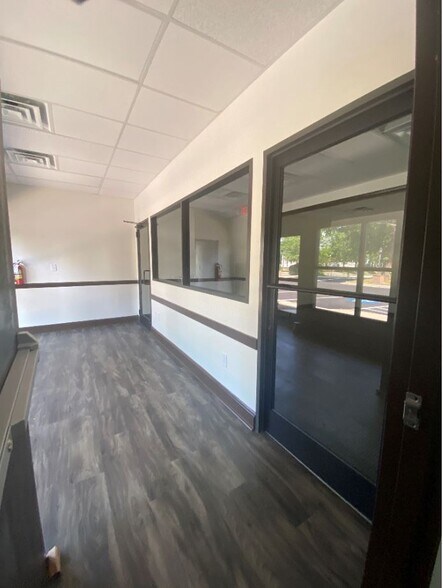 More Photos Of 310 Dick St, Fayetteville Office For Lease