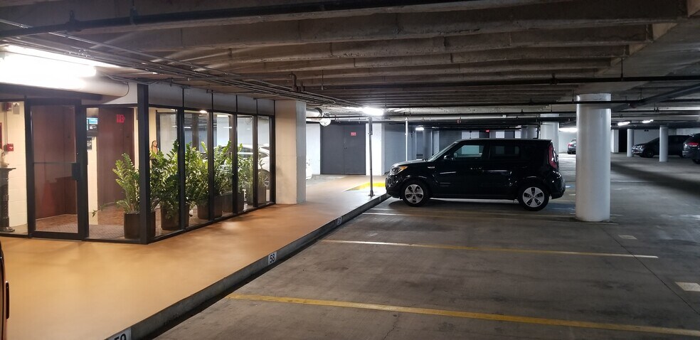 More Photos Of 1901 N Central Expy, Richardson Office For Lease