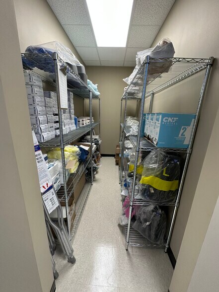 More Photos Of 1702 Ohio Ave N, Live Oak Medical For Sale