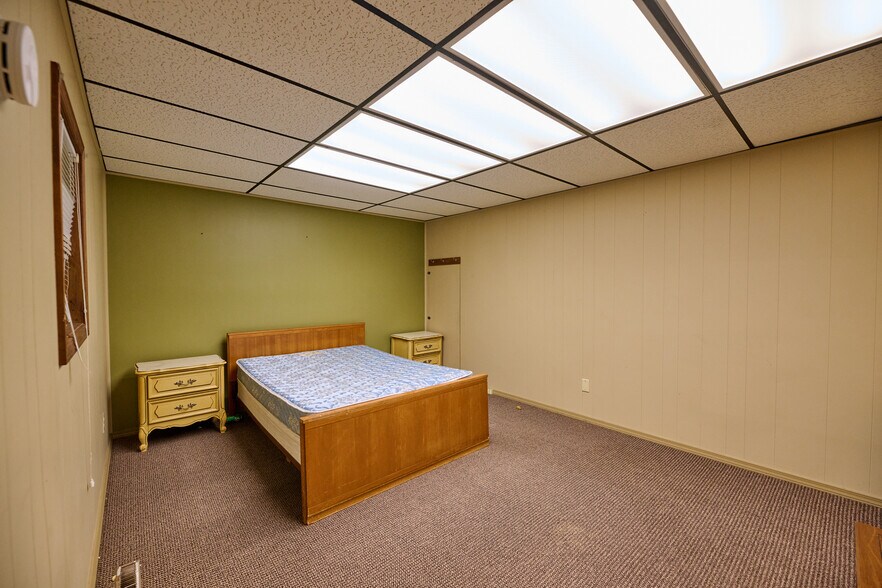 More Photos Of 7464 Sharon Mercer Rd, Mercer General Retail For Sale