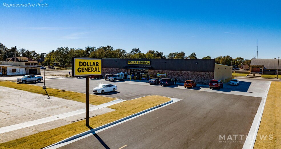 Primary Photo Of 5001 Spring Rd, Shermans Dale Freestanding For Sale