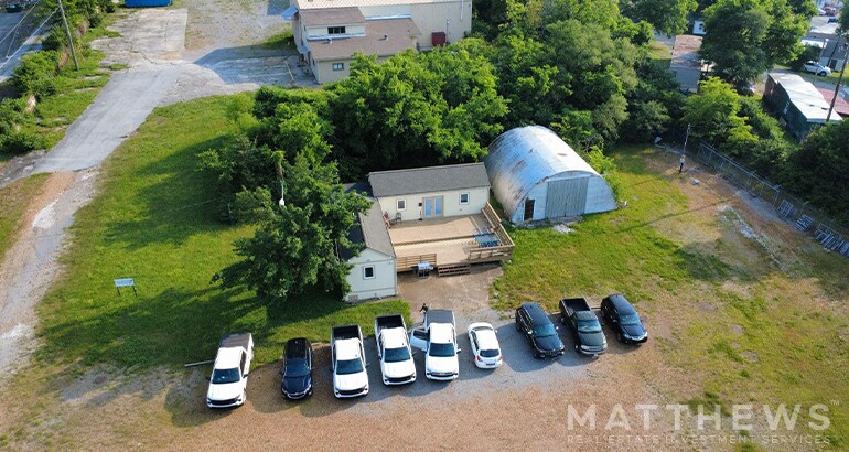 More Photos Of 135 Lemuel Rd, Nashville Warehouse For Lease