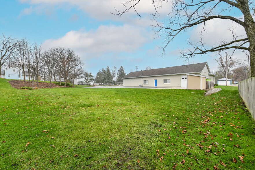 More Photos Of 108 N Front St, Burlington Specialty For Sale