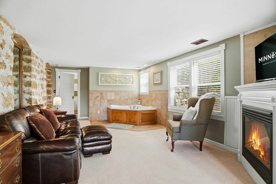 More Photos Of 305 River St, Osceola Hospitality For Sale
