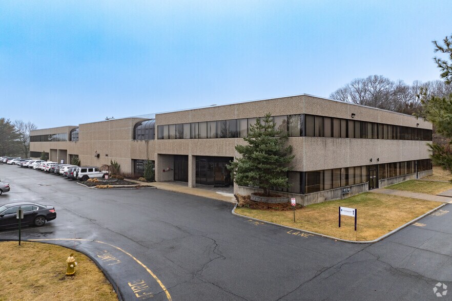 More Photos Of 99 Rosewood Dr, Danvers Office For Lease