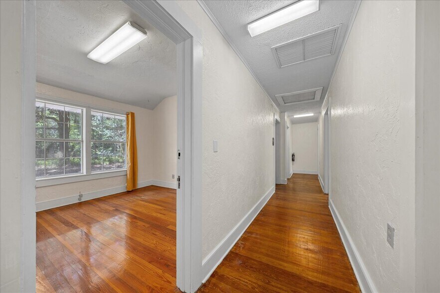 More Photos Of 2206 SE 3rd Ave, Ocala Office Residential For Sale