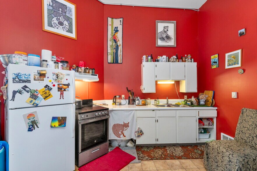 More Photos Of 936 Water St, Port Townsend Storefront Retail Residential For Sale