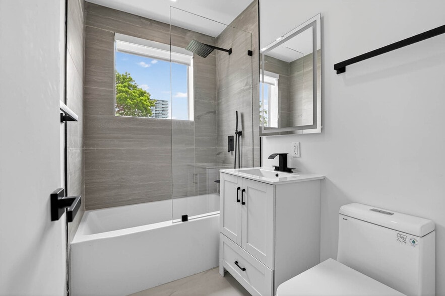 More Photos Of 1535 West Ave, Miami Beach Apartments For Sale