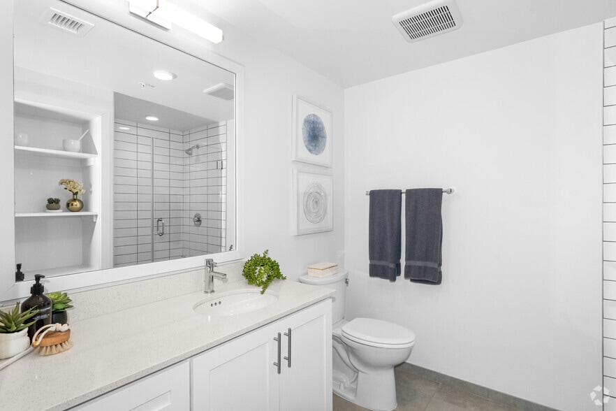 More Photos Of 3400 S Clark St, Arlington Apartments For Lease