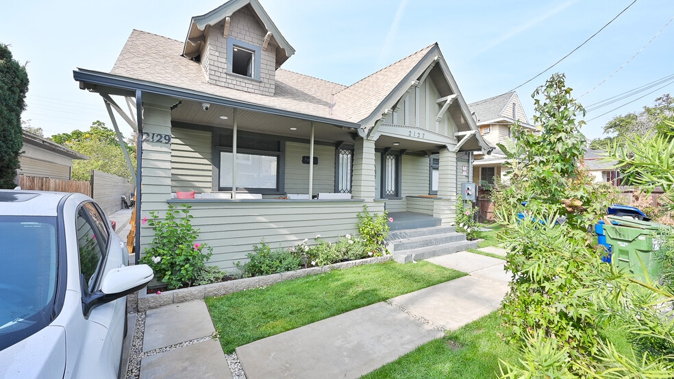 More Photos Of 2127 Portland St, Los Angeles Healthcare For Sale