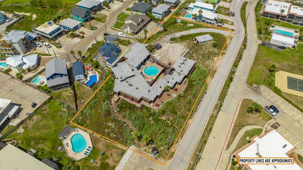 More Photos Of 630 Banyan Beach Dr, Port Aransas Hotel For Sale