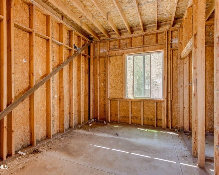 More Photos Of 2210 W Morten Ave, Phoenix Apartments For Sale