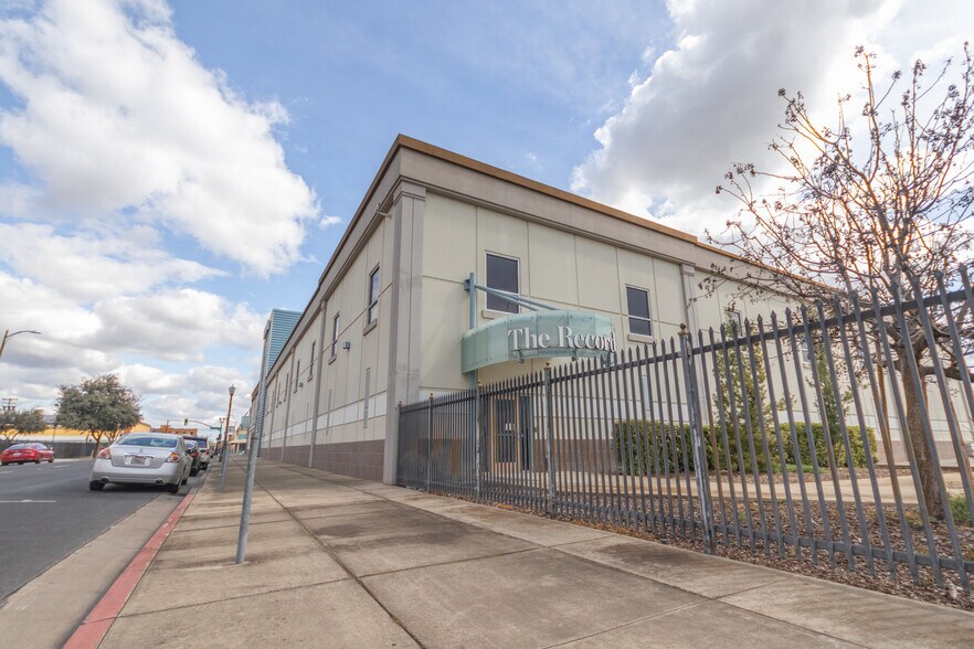 More Photos Of 612 E Market St, Stockton Warehouse For Sale