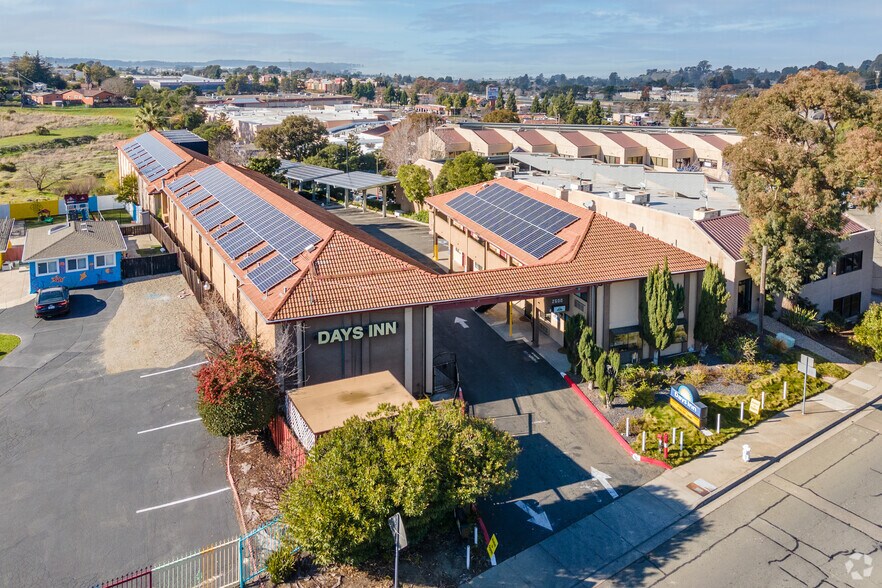 More Photos Of 2600 Appian Way, Pinole Hotel For Sale
