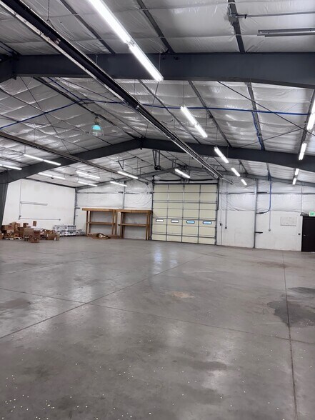 More Photos Of 2180 E Main St, Montrose Freestanding For Lease