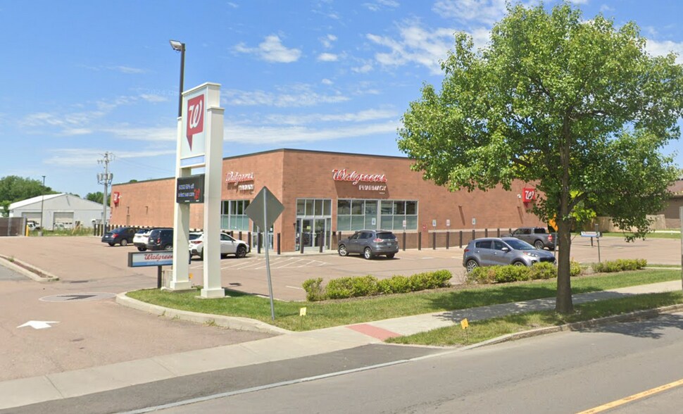 More Photos Of 79 North St, Dryden Drugstore For Lease