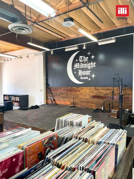 More Photos Of 1101-1103 San Fernando Rd, San Fernando Restaurant For Lease