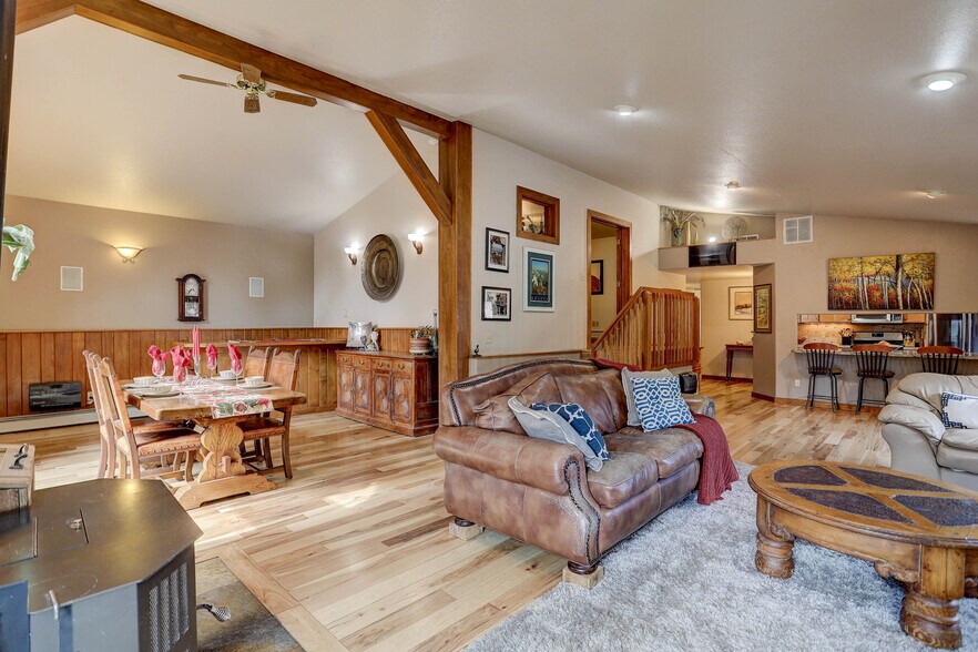 More Photos Of 468 Riverside Dr, Lyons Specialty For Sale