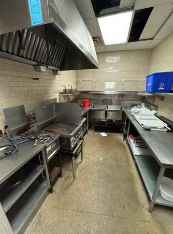 More Photos Of 7700 Minoru Gate, Richmond Specialty For Lease