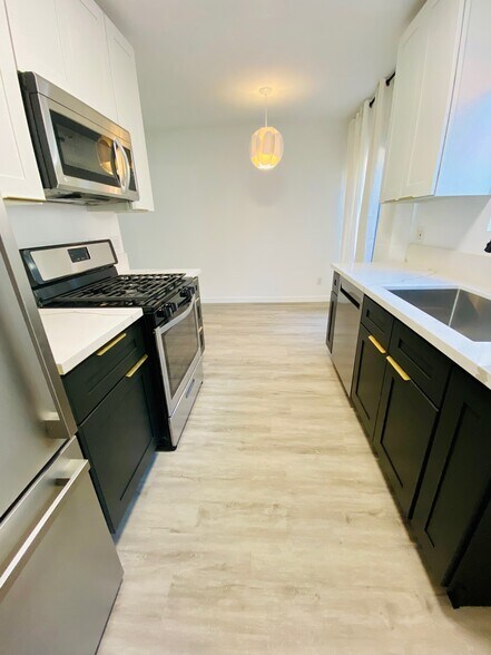 More Photos Of 10603-10609 Palms Blvd, Los Angeles Apartments For Sale