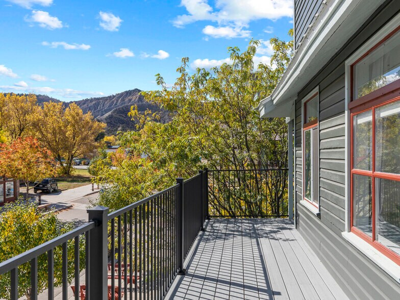 More Photos Of 609 Clinton St, Ridgway Apartments For Sale