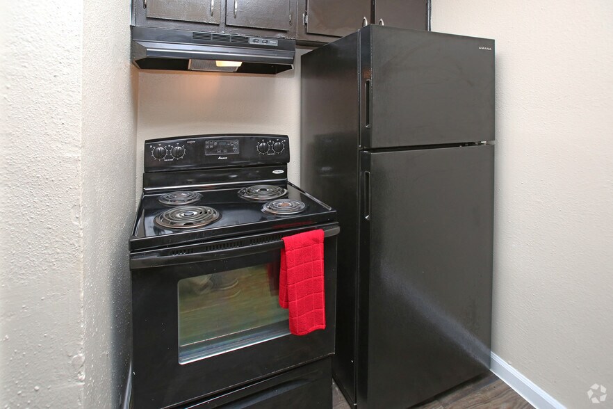 More Photos Of 801 S Allen Genoa Rd, South Houston Apartments For Sale