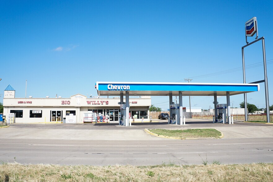 101 I 35 HWY NW Unit ELM  