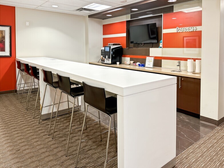 More Photos Of 2010 11th Ave, Regina Coworking Space