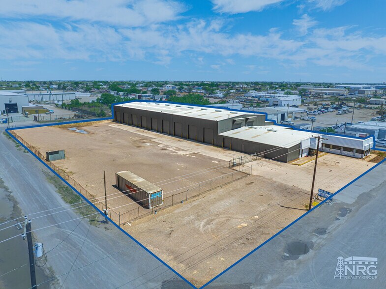 Primary Photo Of 2818 W 42nd St, Odessa Warehouse For Lease