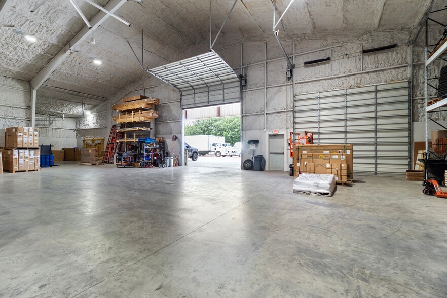 More Photos Of 4481 Roans Chapel Rd, College Station Industrial For Lease