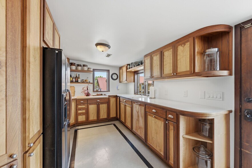 More Photos Of 2606 Westwood Dr, Nashville Light Distribution For Sale
