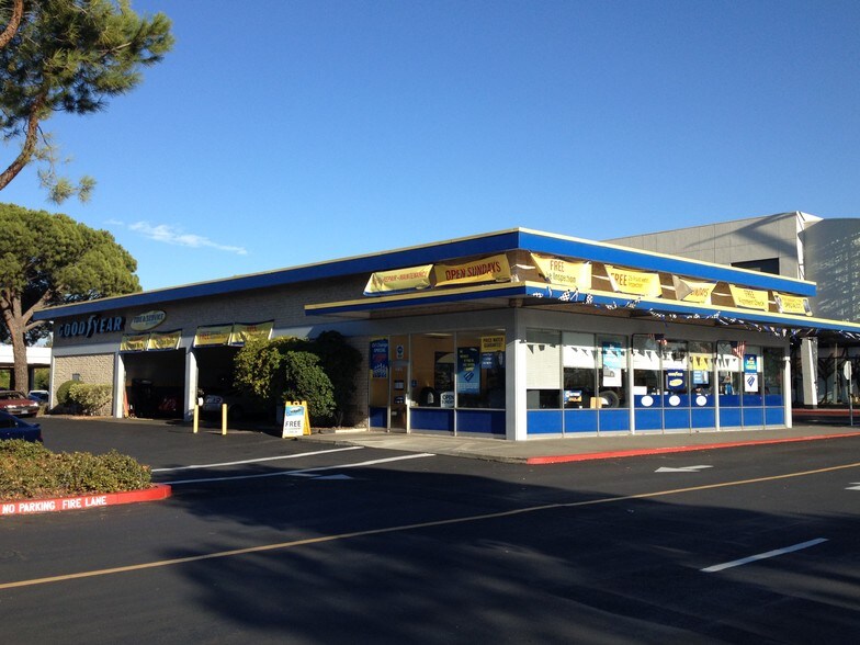 More Photos Of 1717 Arden Way, Sacramento Freestanding For Lease