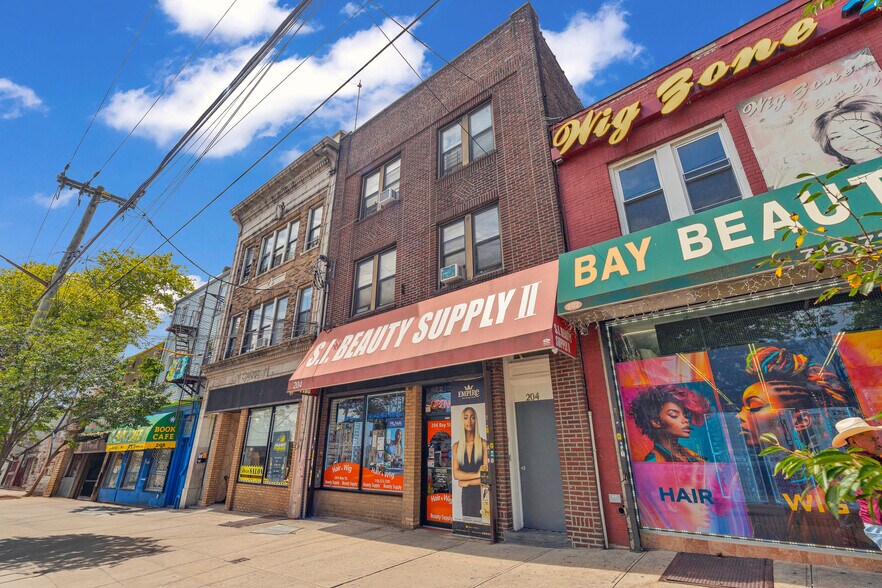 More Photos Of 204 Bay St, Staten Island Storefront Retail Residential For Sale