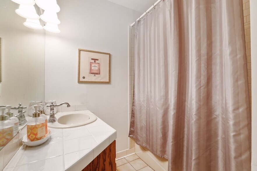 More Photos Of 197 Kent St, Saint Paul Multifamily For Sale