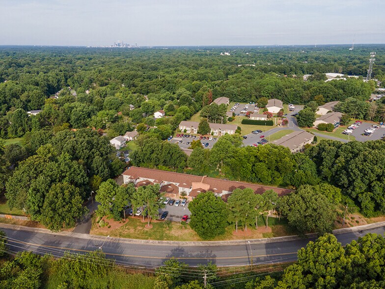 More Photos Of 9517 Newell Hickory Grove Rd, Charlotte Apartments For Sale