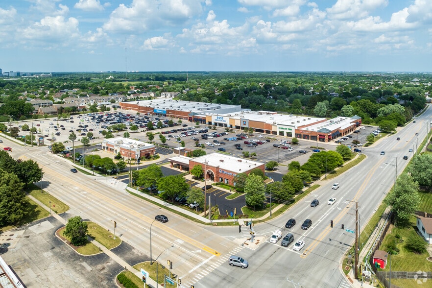 More Photos Of 851-933 Meacham Rd, Elk Grove Village Freestanding For Lease